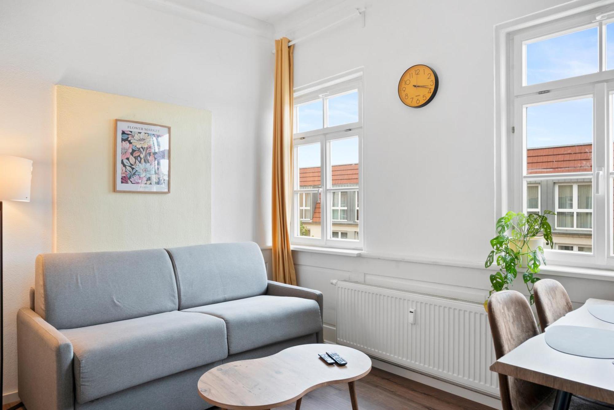 Backhome - Suite L - Parkhaus - Fantastische Schlosslage - Smarttv - Waschmaschine - Netflix - 50Qm - 24H Checkin- Apartment 3 Ludwigsburg Exterior foto